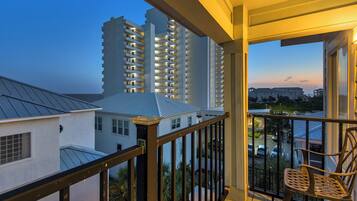 House, Multiple Beds, Hot Tub, Pool View (Palazzo 30A) | Property grounds