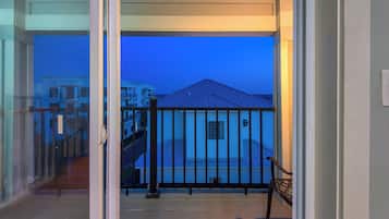 House, Multiple Beds, Hot Tub, Pool View (Palazzo 30A) | Interior