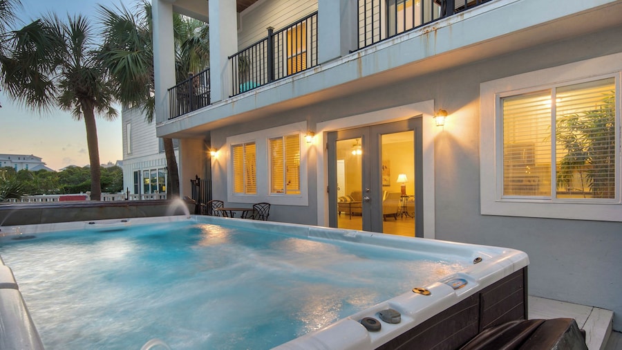 Luxurious Gulf-side Living in Santa Rosa Beach!