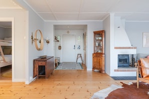 4 chambres, fer et planche à repasser, Wi-Fi, draps fournis