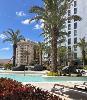 Piscine extérieure