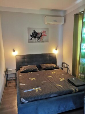 Iron/ironing board, free WiFi - High Hostel (Budva)