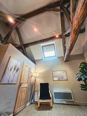 Interior - Family-Friendly 1BR w/ Garden View + Hot Tub (Étivey)