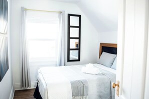 3 bedrooms, desk, travel cot, free WiFi