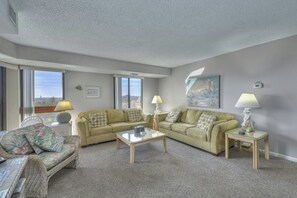 TV, ping pong - Atlantis 704-2BR/2BA Myrtle Beach-Walk to Beach (Myrtle Beach)