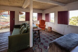 家庭开间套房, 外廊, 山景 | 免费 WiFi