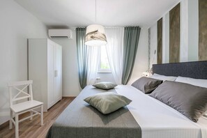 3 bedrooms, WiFi, bed sheets