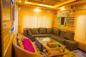 豪華雙人房, 山景 | 客廳