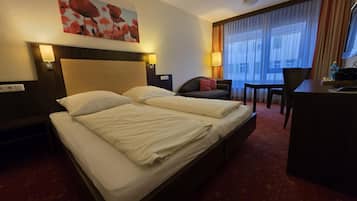 Comfort Double Room, Courtyard View | Room amenity