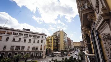 Tripla Deluxe, balcone, vista città | Vista dalla camera