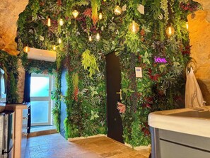 Interior - La Grotte Fleurie - 5-star rating (Mussidan)