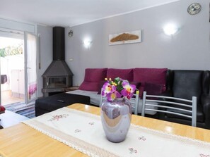 Maison, 4 chambres, terrasse | Coin séjour