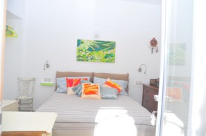 1 camera, Wi-Fi, lenzuola