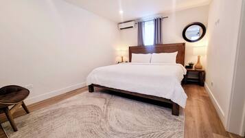 2 slaapkamers, een kluis op de kamer, gratis wifi, beddengoed