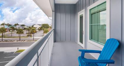 The J Hotel Dunedin Clearwater, an Ascend Collection Hotel
