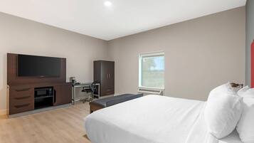 Room, 1 King Bed, Accessible, Non Smoking | Premium bedding, desk, laptop workspace, blackout drapes