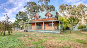 Exterior - The Gap (Bright)