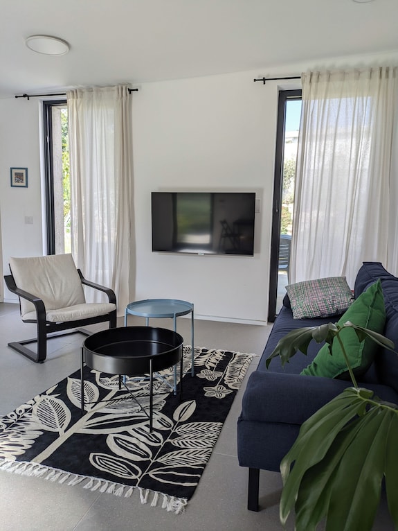 Between Valley & Mountain - Charming Guest Suite In Tranquil Yokne'am Hamoshava - Israël