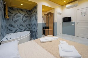 Studiosvit Superior - 1 dubbelsäng - privat badrum | Skrivbord, barnsängar, gratis wi-fi och sängkläder