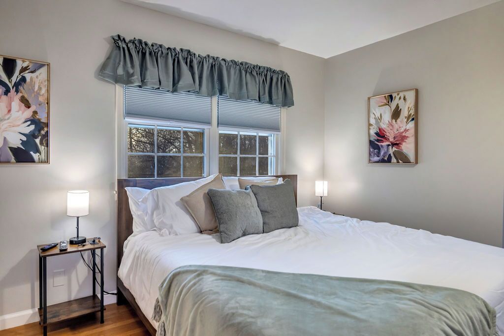 5 bedrooms, iron/ironing board, travel crib, WiFi