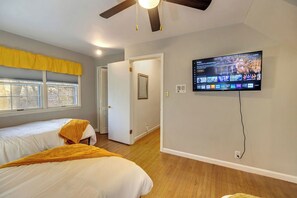 5 bedrooms, iron/ironing board, travel cot, WiFi