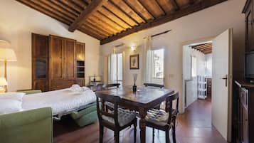 Classic Studio | Living area