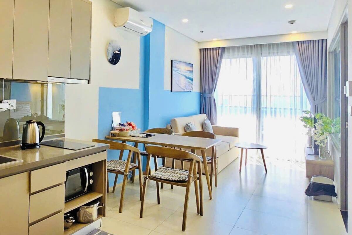 Deluxe Apartment, 2 Bedrooms, Balcony, City View | 2 bedrooms, free WiFi, bed sheets