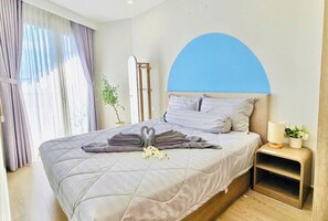 Deluxe Apartment, 2 Bedrooms, Balcony, City View