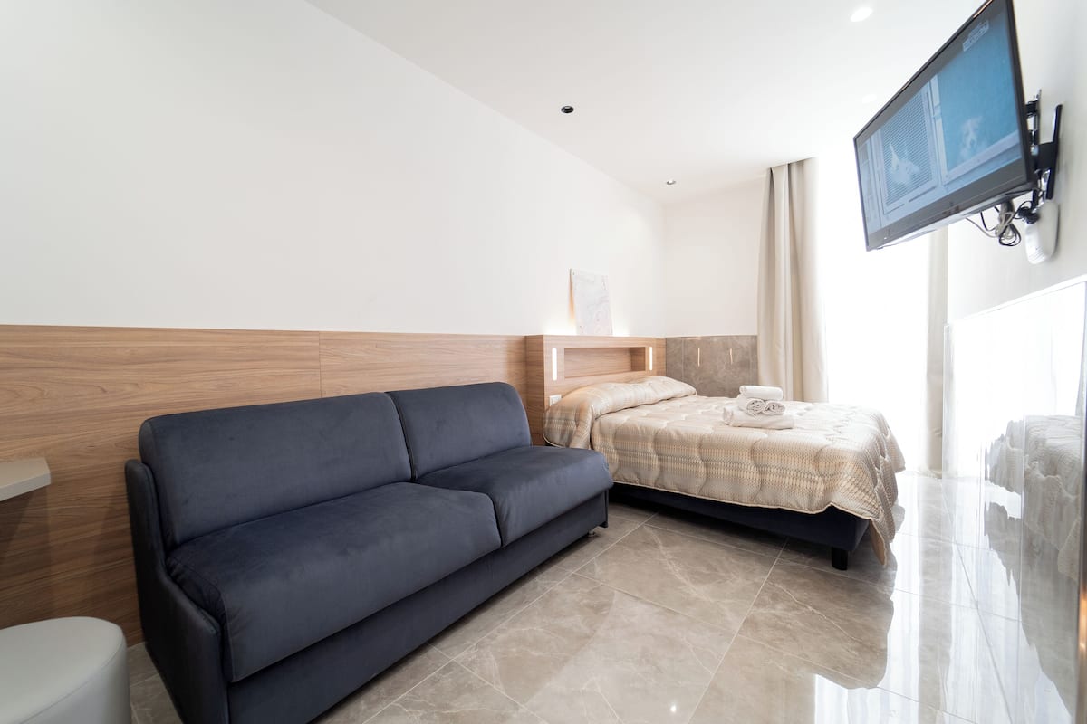 Family Studio Suite, Balcony, Annex Building (Vico Giardinetto 84) | Desk, cribs/infant beds, free WiFi, bed sheets