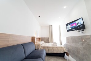 Family Studio Suite, Balcony, Annex Building (Vico Giardinetto 84)