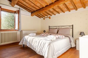 2 chambres, bureau, Wi-Fi gratuit, draps fournis