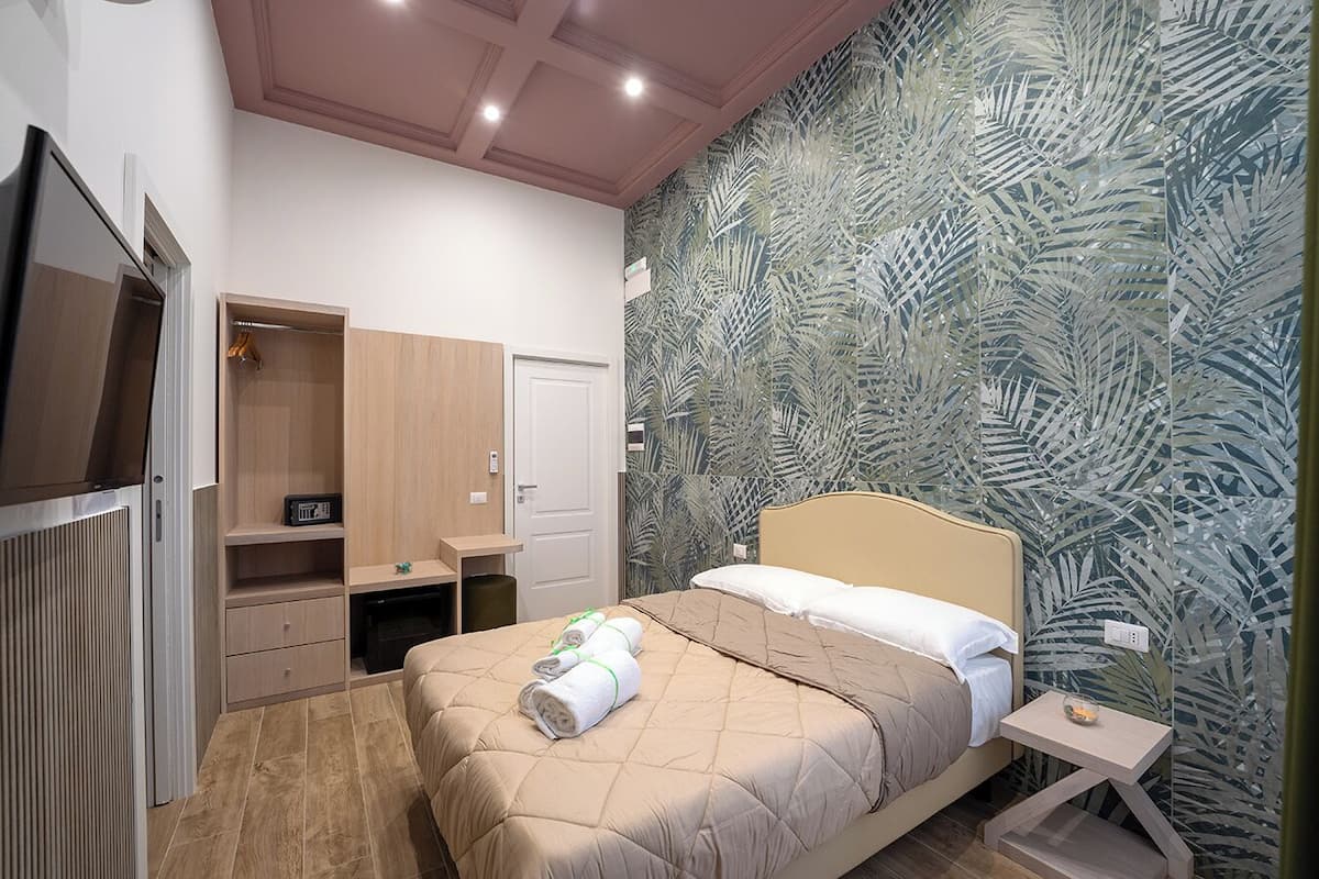 Superior Room, Courtyard View, Annex Building (Via G.S. Felice 24) | Desk, laptop workspace, cribs/infant beds, free WiFi