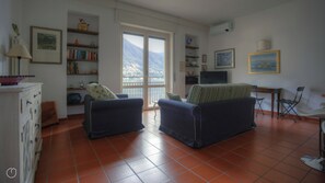 Apartment (1 Bedroom) | Living area