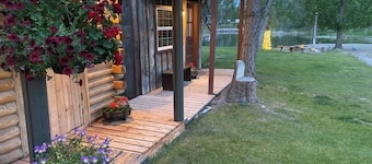 Lone Wolf Cabin At Mountain River Ranch