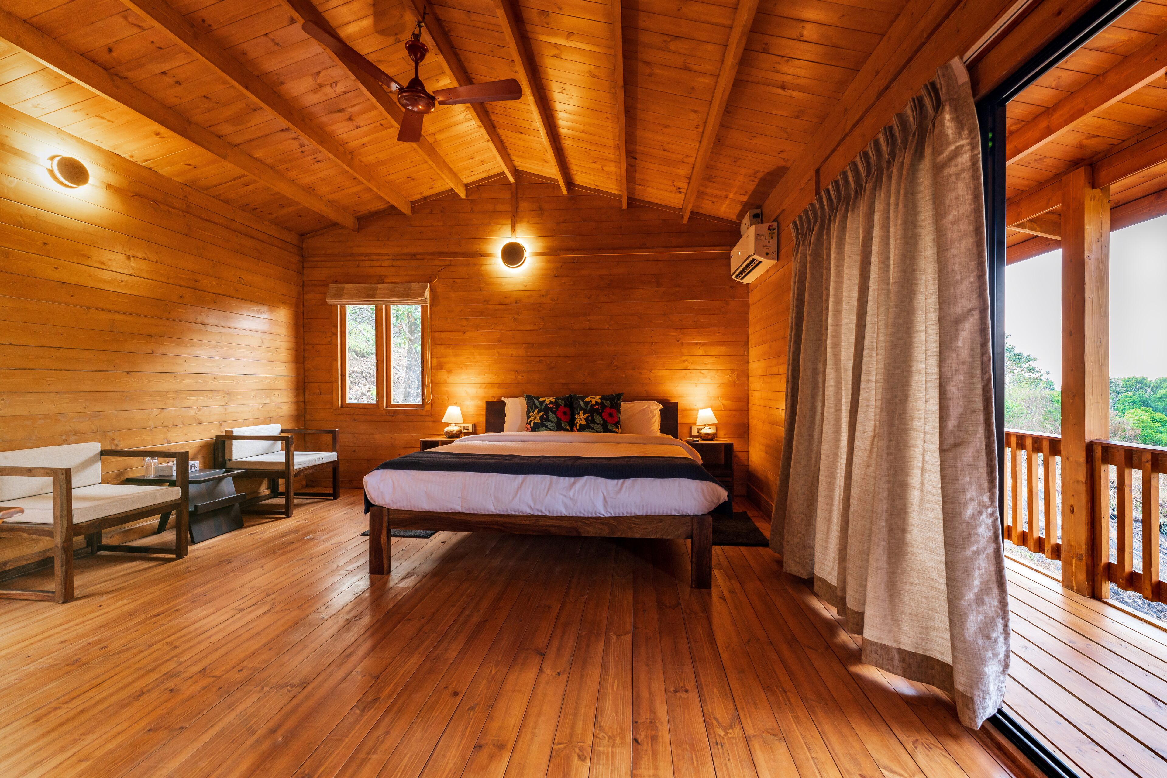 2 多间卧室、WiFi、床单