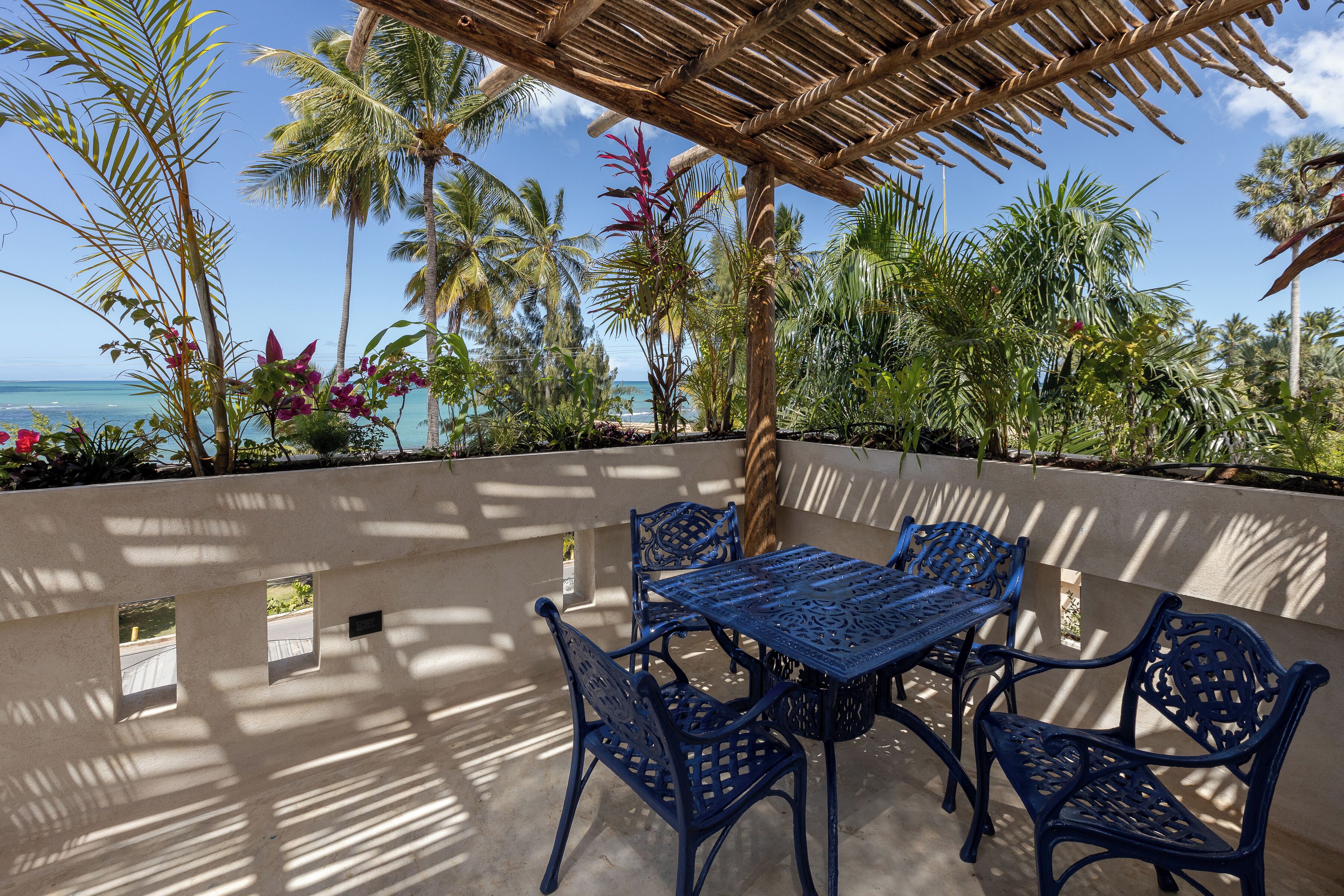 Oceanside Rooftop Terrace Suite | Terrace/patio