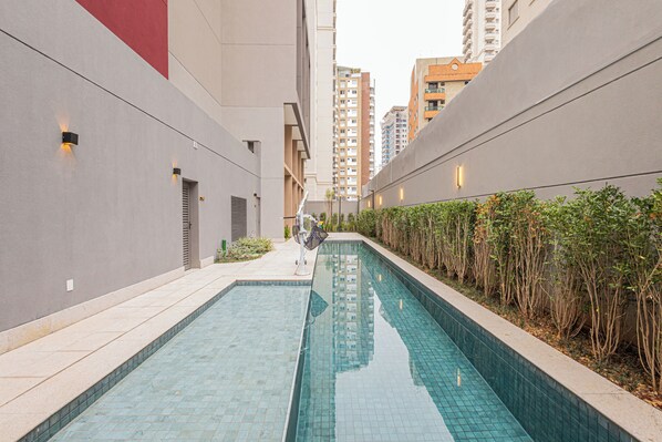 Outdoor pool - VVN - Vila Nova by Anora Spaces (São Paulo)