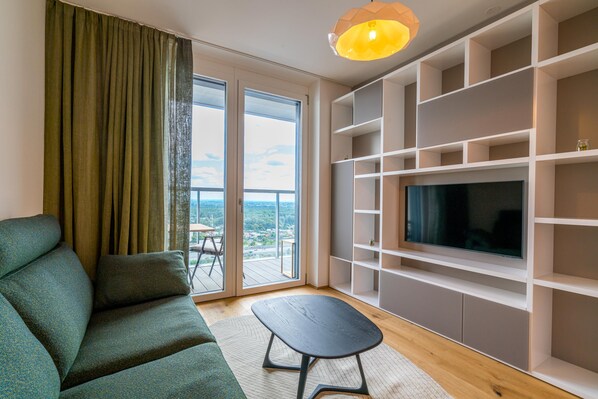 TV - Vienna Residence, Marina Tower - Danube #6446 (Vienna)
