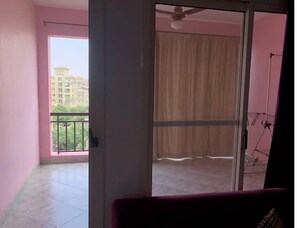 Interior - In Dreamland Classy, Sunny, Quiet and very Safe (Cairo)