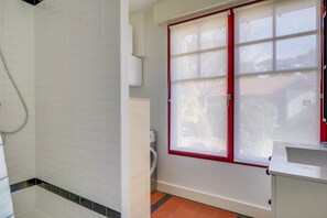 Dusche, Haartrockner