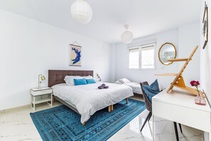 3 bedrooms, iron/ironing board, free WiFi, bed sheets