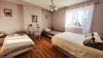 5 soverom, strykejern/-brett, reiseseng for barn og wi-fi