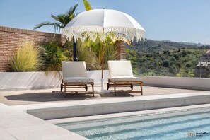 Uklassifisert bilde, 3 av 15, knapp