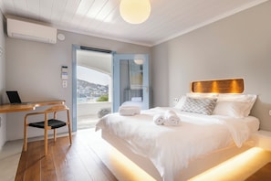 5 bedrooms, in-room safe, iron/ironing board, free WiFi - Villa Delta Ornos - MG Villas Mykonos (Mykonos)