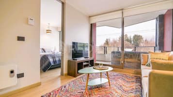 Apartment | Living area | TV
