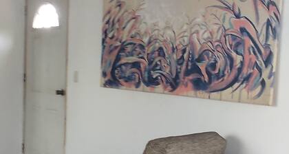 Cozy 1-bedroom apartment in Managua with kitchenette and WiFi