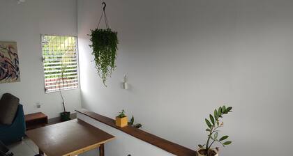 Cozy 1-bedroom apartment in Managua with kitchenette and WiFi