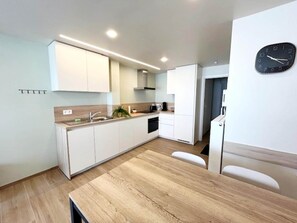 Apartment | Private kitchen - Apartment in Wenduine With Stunning Sea Views (De Haan)