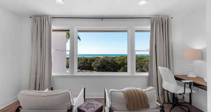 Palm Sounds: Gulf Views & Easy Beach Access!