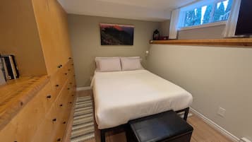 1 habitación, escritorio, wifi gratis y ropa de cama